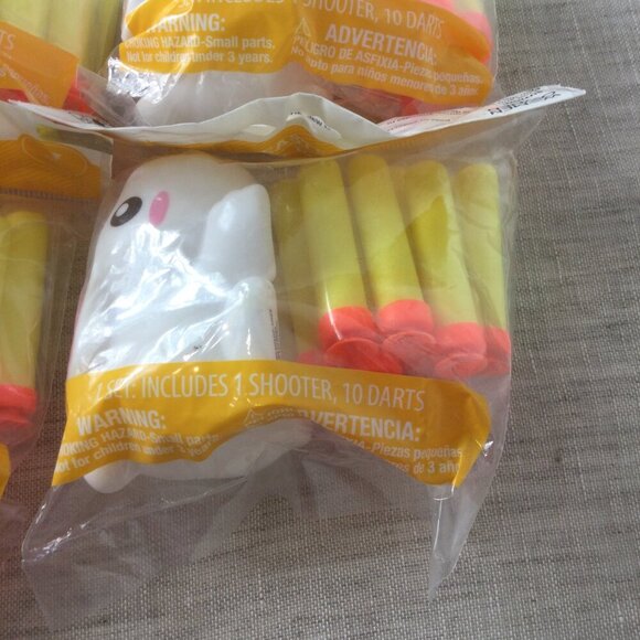 Lot of 6 Way to Celebrate Easter Bunny Dart Popper w/ 10 Foam Darts & 1 Shooter - Picture 2 of 7